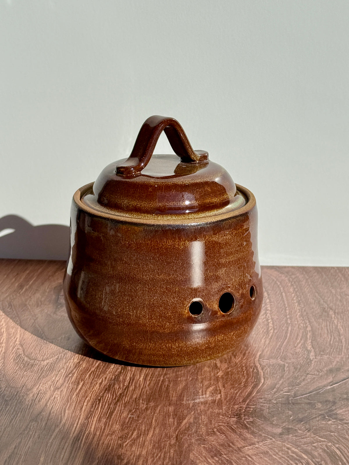 Small Garlic Keeper