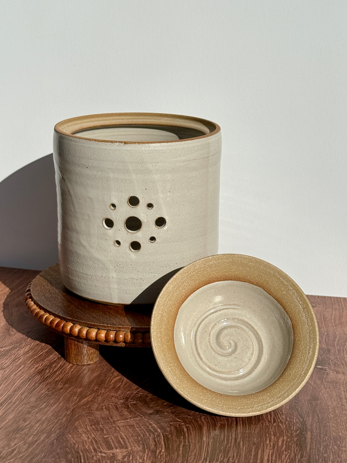Large Garlic Keeper