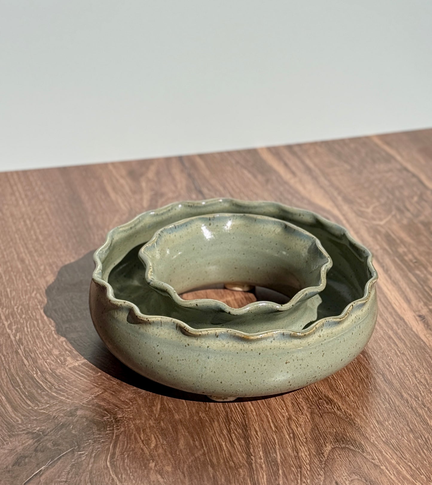 Pansy Ring (low-profile floral vase)