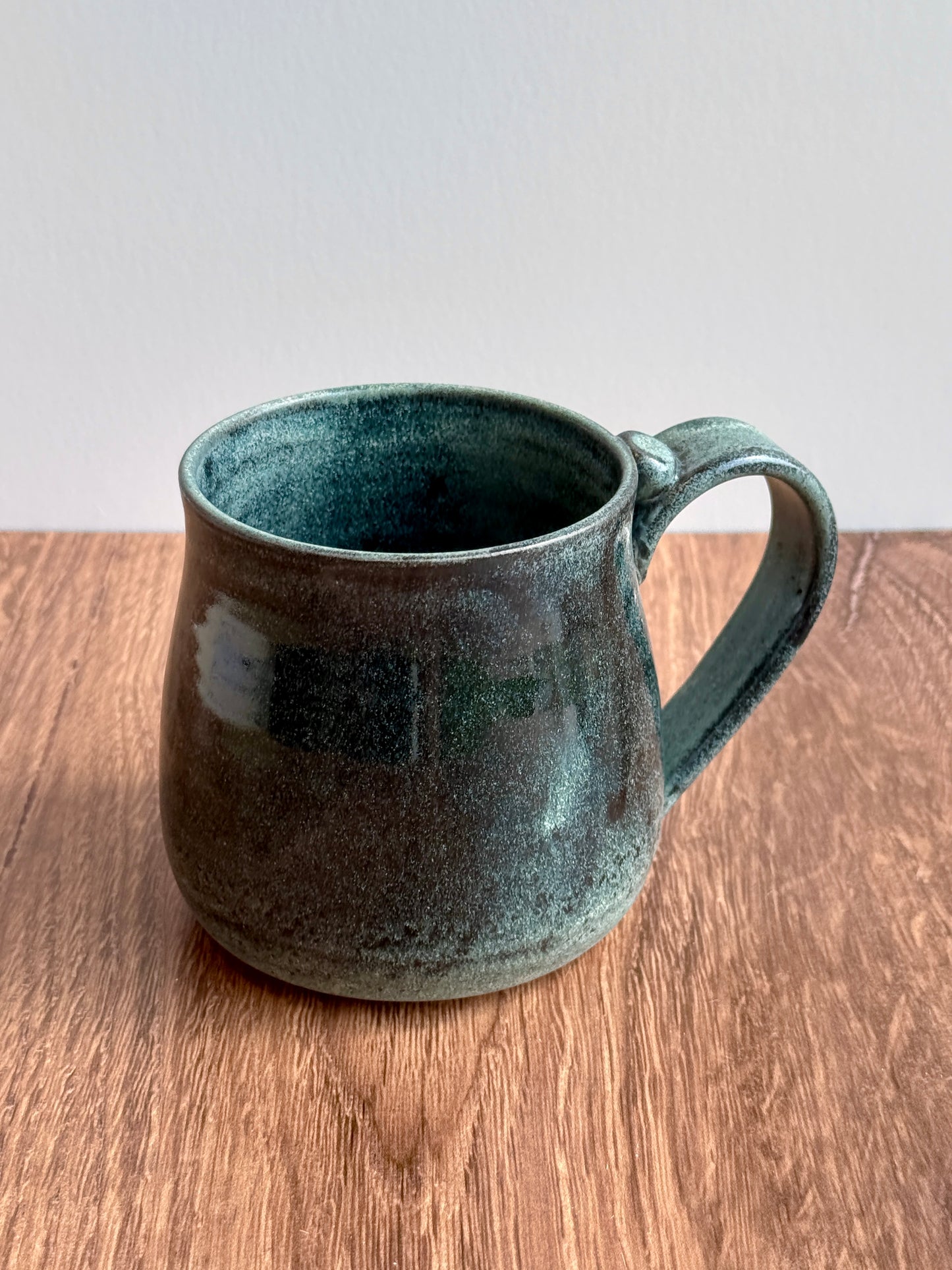 20 oz Green-Black Mug